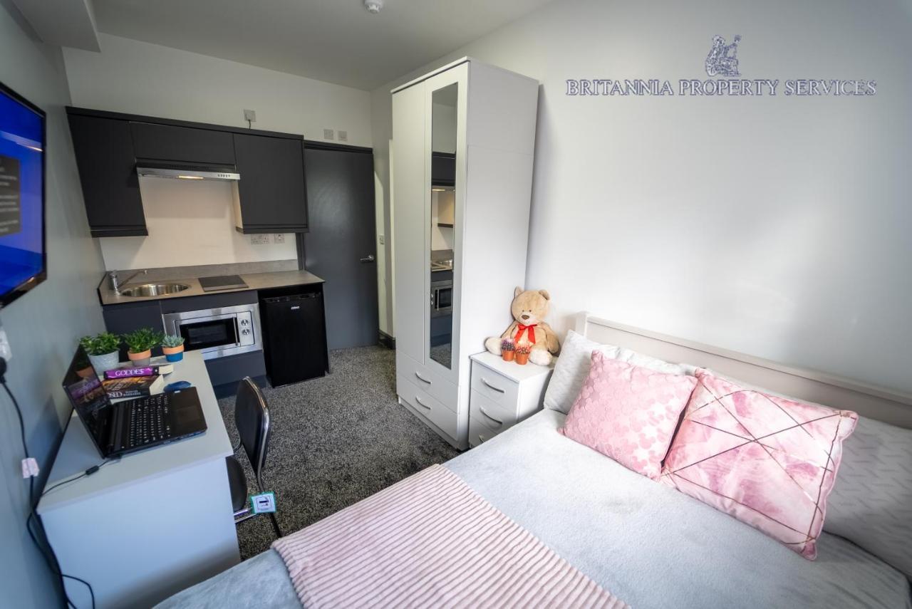 ברמינגהאם Free Parking Cosy Studios Close To City And Qe And Uob! מראה חיצוני תמונה